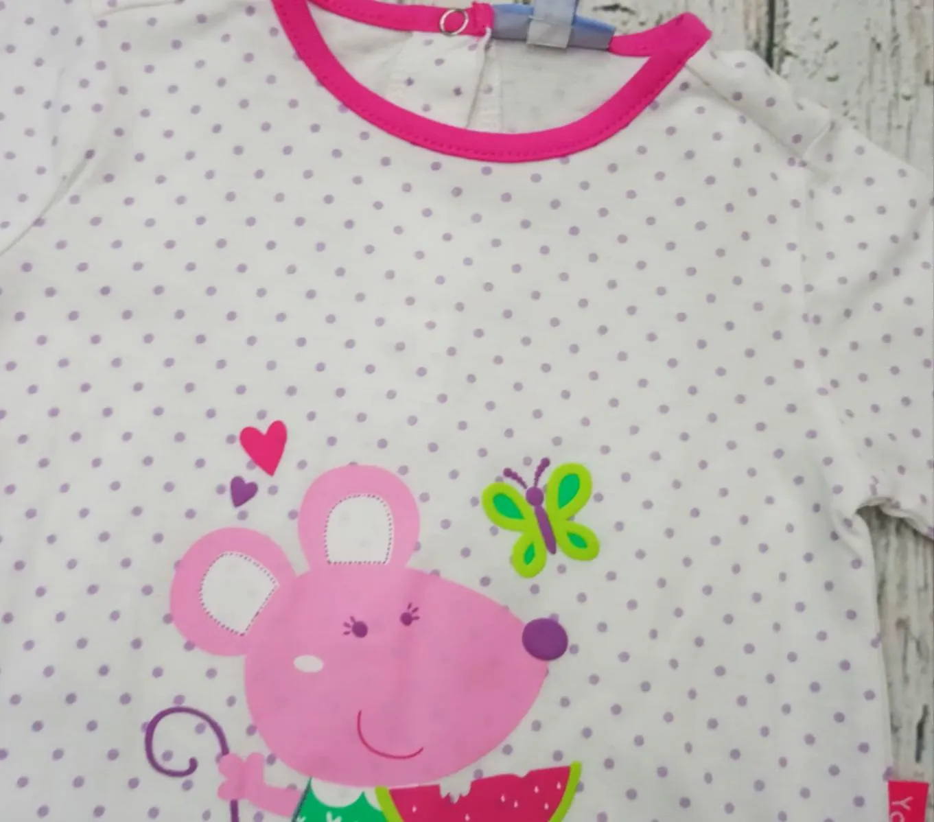 Pijama de bebé motas Lilas de Yatsi.
