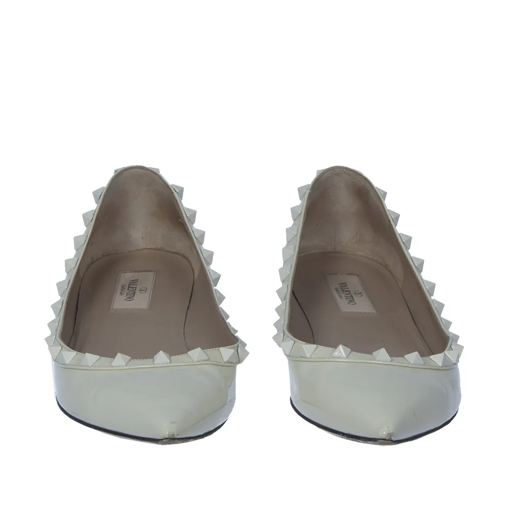 Valentino Rockstud Charol Marfil T 40.5